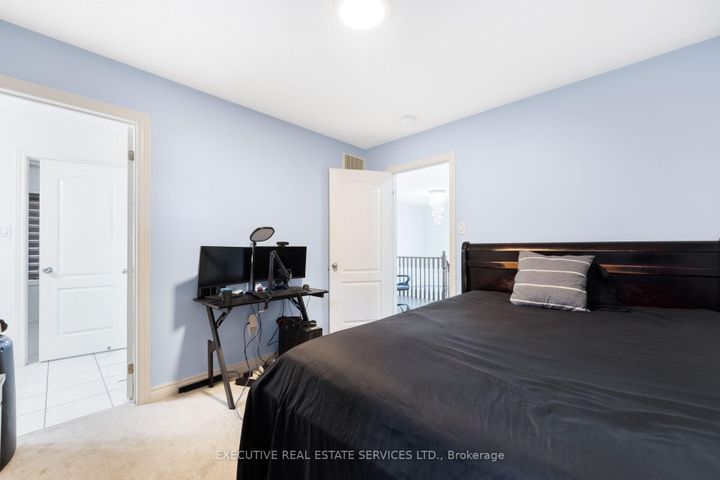 Photo 26 at 37 Ross Drive, Wellington, Brampton