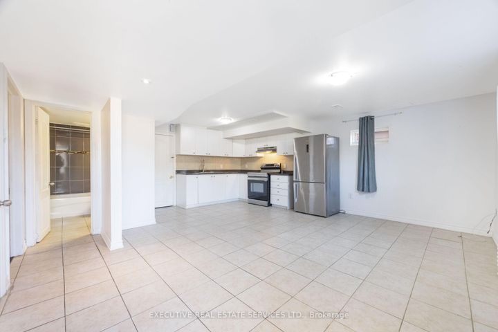 Photo 34 at 37 Ross Drive, Wellington, Brampton