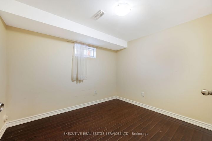 Photo 36 at 37 Ross Drive, Wellington, Brampton