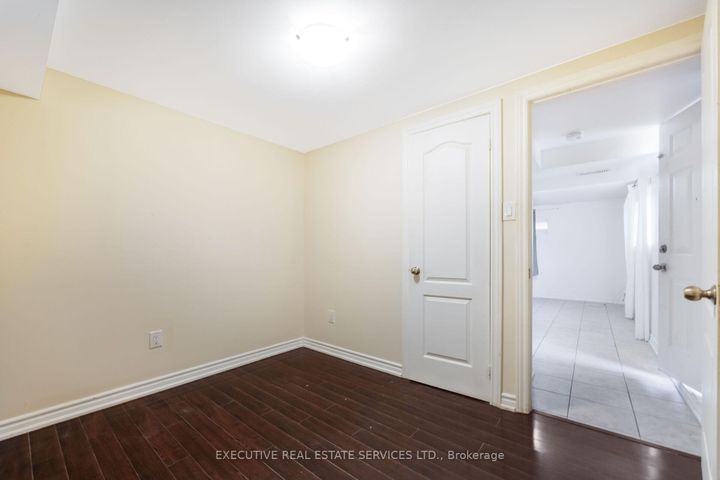 Photo 39 at 37 Ross Drive, Wellington, Brampton