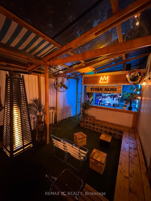 Photo 3 at 811 Queen Street W, Niagara, Toronto