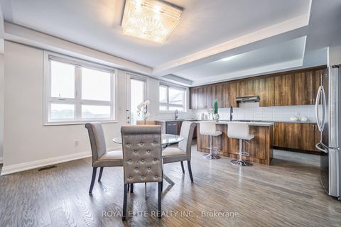 Photo 12 at 40 Conklin Crescent, Rural Aurora, Aurora