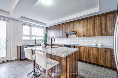 Photo 14 at 40 Conklin Crescent, Rural Aurora, Aurora