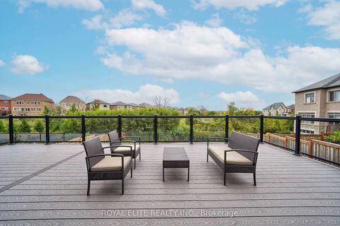 Photo 33 at 40 Conklin Crescent, Rural Aurora, Aurora