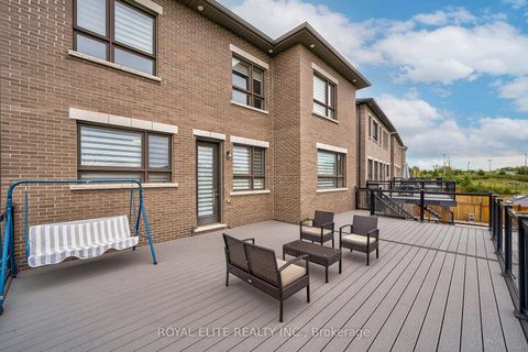 Photo 34 at 40 Conklin Crescent, Rural Aurora, Aurora