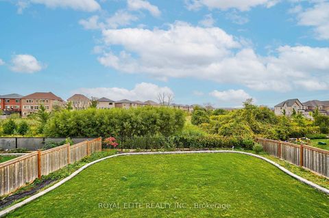 Photo 35 at 40 Conklin Crescent, Rural Aurora, Aurora