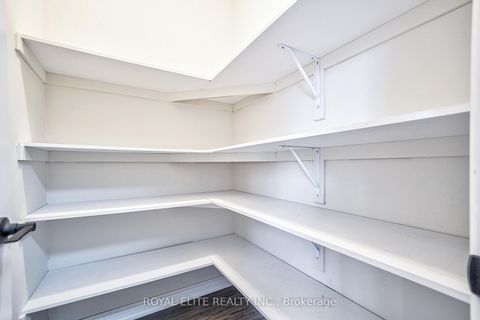 Photo 37 at 40 Conklin Crescent, Rural Aurora, Aurora