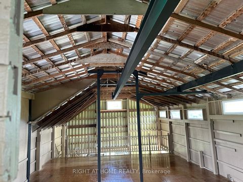 Photo 17 at 17400 10th Concession N, Rural King, King