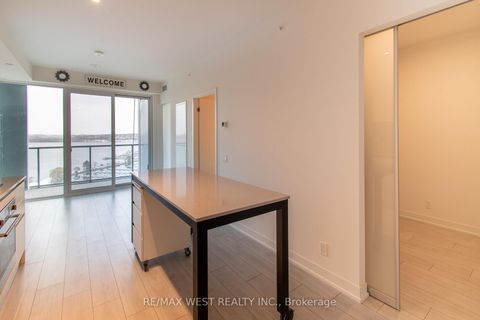 Photo 4 at 1210 - 39 Mary Street, City Centre, Barrie