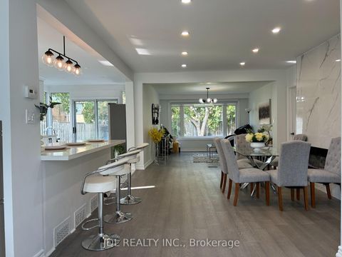 Photo 9 at 18 Cadillac Ave Avenue, Clanton Park, Toronto