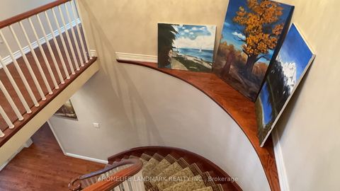 Photo 12 at 136 Worth Boulevard, Beverley Glen, Vaughan