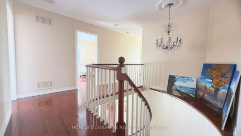 Photo 21 at 136 Worth Boulevard, Beverley Glen, Vaughan