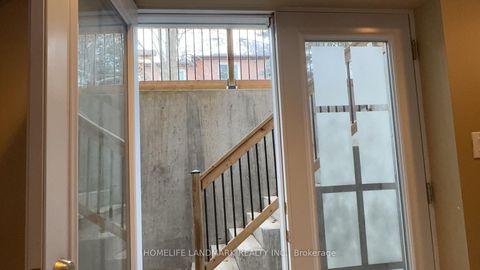 Photo 28 at 136 Worth Boulevard, Beverley Glen, Vaughan