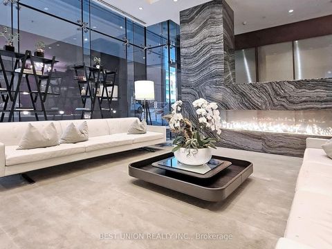 Photo 4 at 5301 - 180 University Avenue, Bay Street Corridor, Toronto