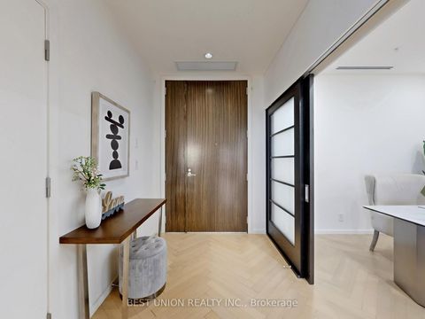 Photo 12 at 5301 - 180 University Avenue, Bay Street Corridor, Toronto