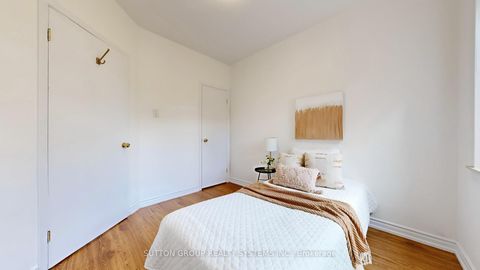 Photo 23 at 19 Montcalm Avenue, Belgravia, Toronto