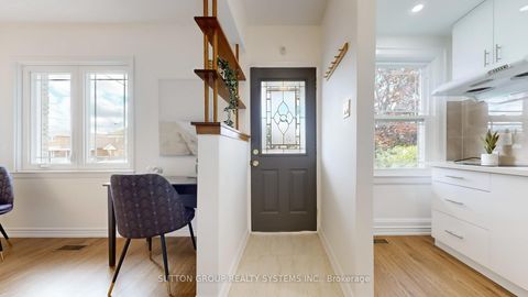 Photo 25 at 19 Montcalm Avenue, Belgravia, Toronto