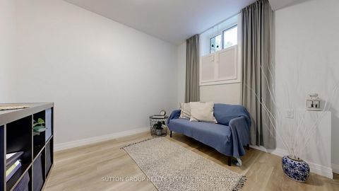 Photo 27 at 19 Montcalm Avenue, Belgravia, Toronto