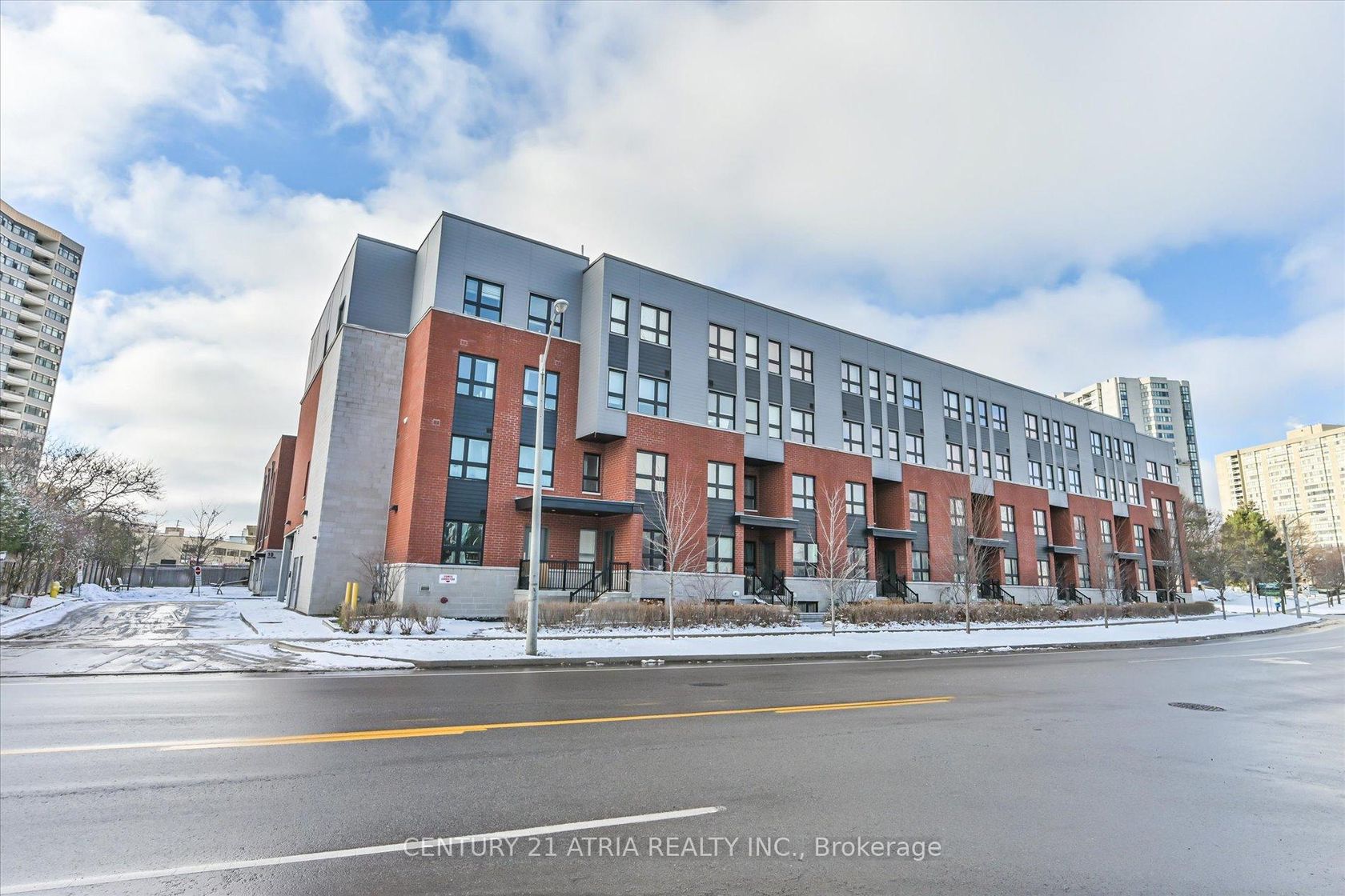 111 - 2100 Bridletowne Circle, L'Amoreaux, Toronto 