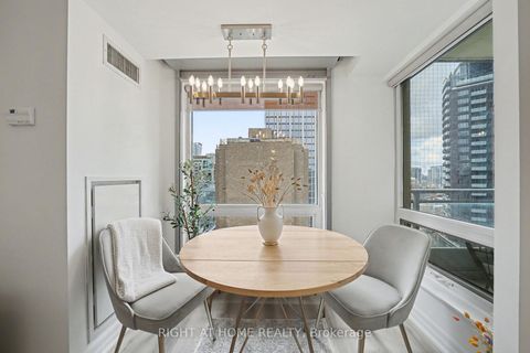 Photo 12 at 1308 - 8 Scollard Street, Annex, Toronto