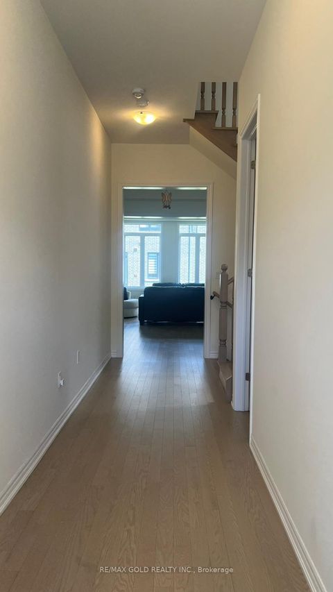 Photo 1 at 112 Weslock Crescent, Bayview Northeast, Aurora