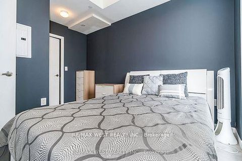 Photo 24 at 803 - 830 Lawrence Avenue, Glen Park, Toronto