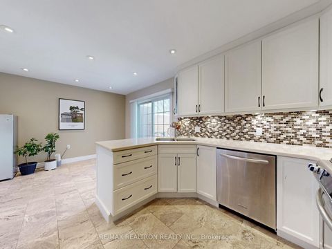 Photo 6 at 40 Eastlea Crescent, L'Amoreaux, Toronto