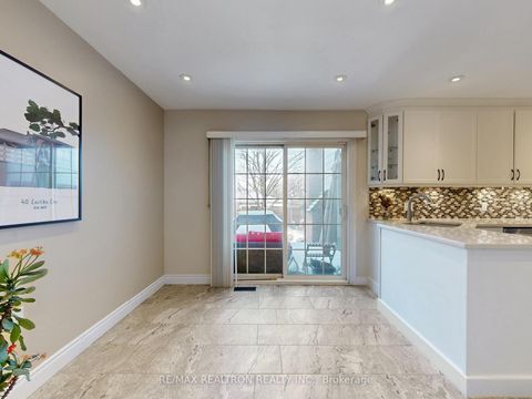 Photo 8 at 40 Eastlea Crescent, L'Amoreaux, Toronto