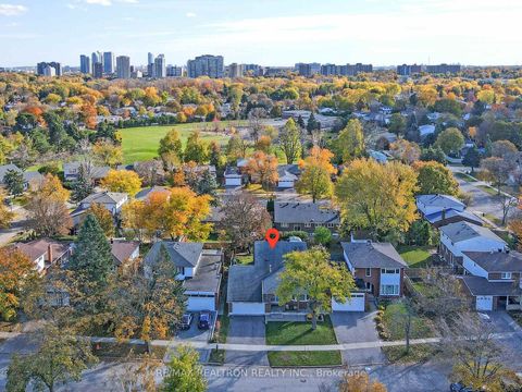 Photo 27 at 40 Eastlea Crescent, L'Amoreaux, Toronto