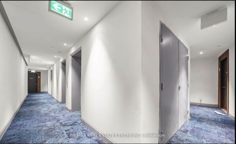 Photo 6 at 2001 - 39 Mary St Street, City Centre, Barrie