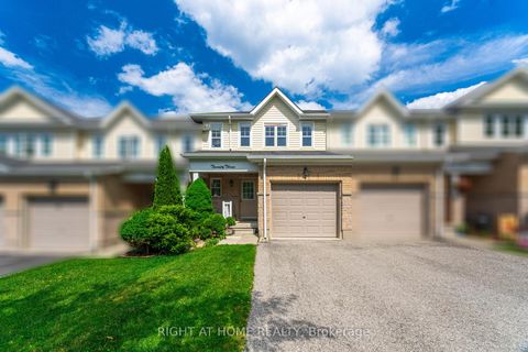 Photo 1 at 23 Peartree Court, Allandale Heights, Barrie