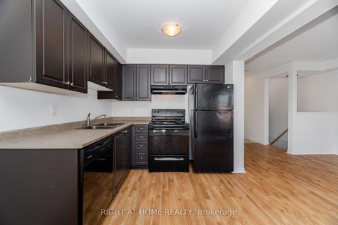 Photo 12 at 23 Peartree Court, Allandale Heights, Barrie