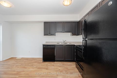 Photo 14 at 23 Peartree Court, Allandale Heights, Barrie