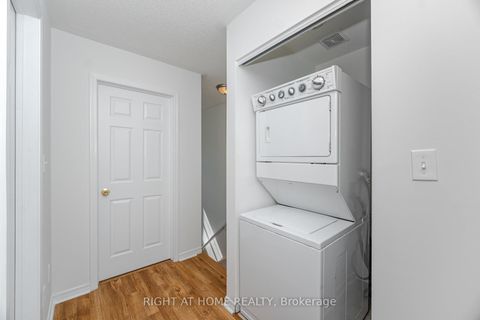 Photo 29 at 23 Peartree Court, Allandale Heights, Barrie