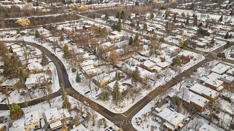 Photo 35 at 115 Toynbee Trail, Guildwood, Toronto