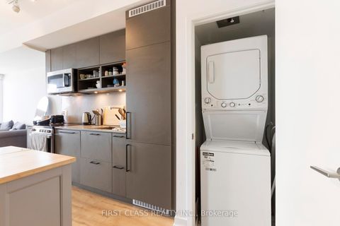 Photo 6 at 2606 - 135 East Liberty Street, Niagara, Toronto