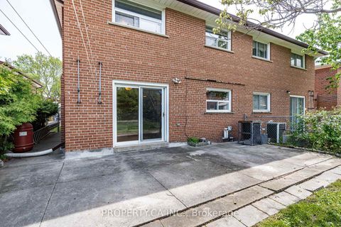 Photo 22 at 48 Navaho Drive, Pleasant View, Toronto
