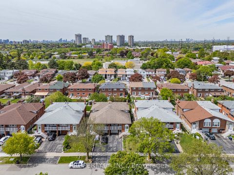 Photo 23 at 48 Navaho Drive, Pleasant View, Toronto