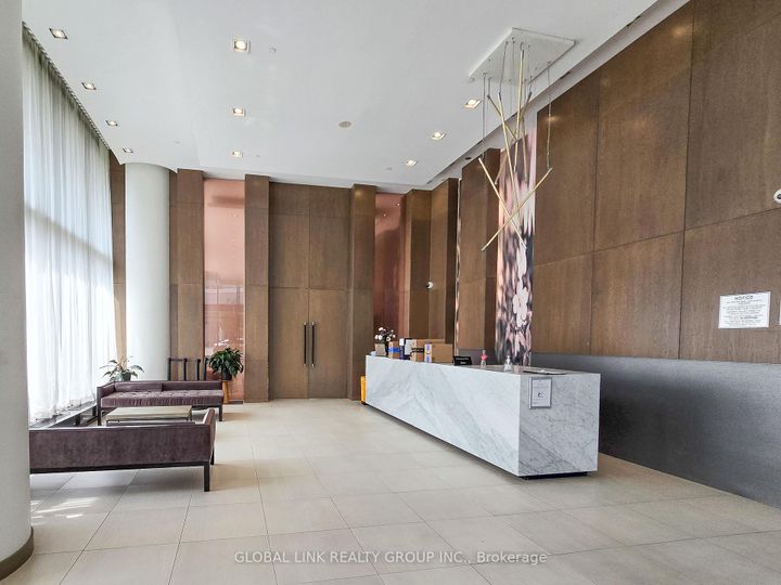 Photo 16 at 915 - 121 Mcmahon Drive, Bayview Village, Toronto