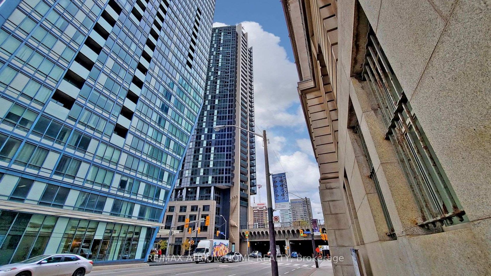 3205 - 1 The Esplanade, Waterfront Communities C8, Toronto 