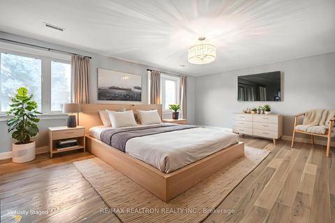 Photo 16 at 42 Apollo Drive, Don Mills, Toronto