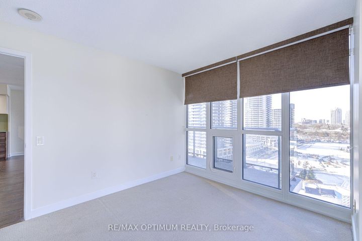 Photo 18 at 1817 - 121 Mcmahon Drive, Bayview Village, Toronto