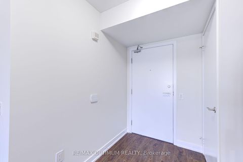 Photo 5 at 1817 - 121 Mcmahon Drive, Bayview Village, Toronto