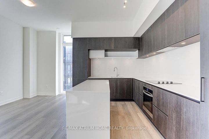 Photo 6 at 1240 - 10 David Eyer Road, Rural Richmond Hill, Richmond Hill