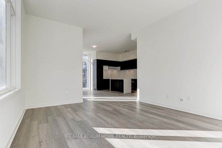 Photo 16 at 1240 - 10 David Eyer Road, Rural Richmond Hill, Richmond Hill