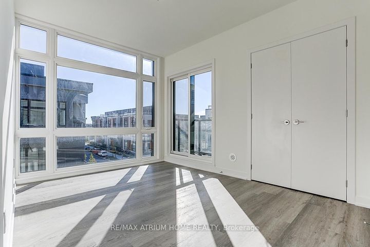 Photo 23 at 1240 - 10 David Eyer Road, Rural Richmond Hill, Richmond Hill