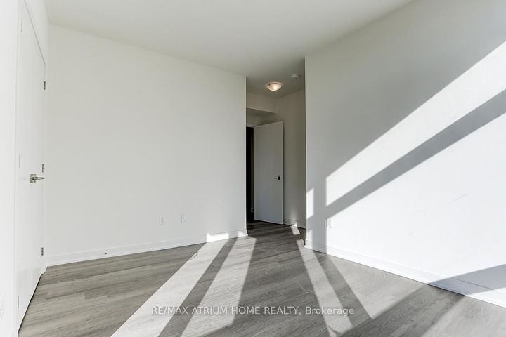 Photo 27 at 1240 - 10 David Eyer Road, Rural Richmond Hill, Richmond Hill