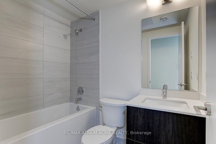 Photo 34 at 1240 - 10 David Eyer Road, Rural Richmond Hill, Richmond Hill