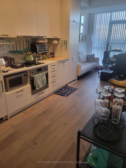 Photo 3 at 511 - 38 Honeycrisp Crescent, Vaughan Corporate Centre, Vaughan