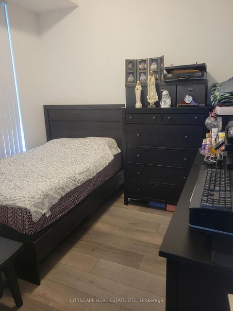 Photo 7 at 511 - 38 Honeycrisp Crescent, Vaughan Corporate Centre, Vaughan